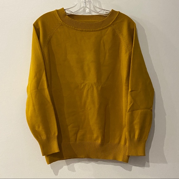 Yellow sweater medium - Picture 4 of 8